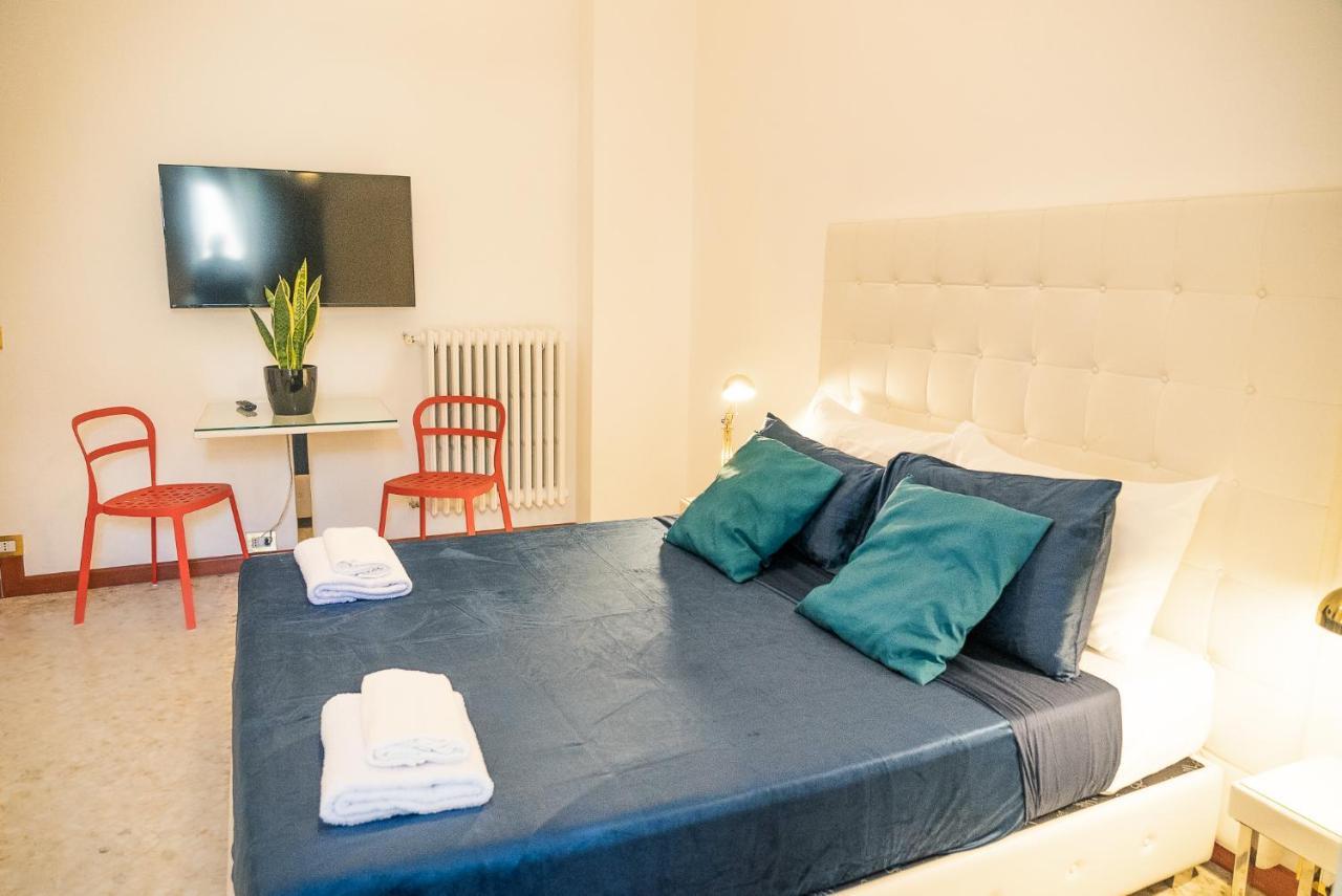 Savoia & Cavour _ Premium Signature _ Hotel Bari Luaran gambar