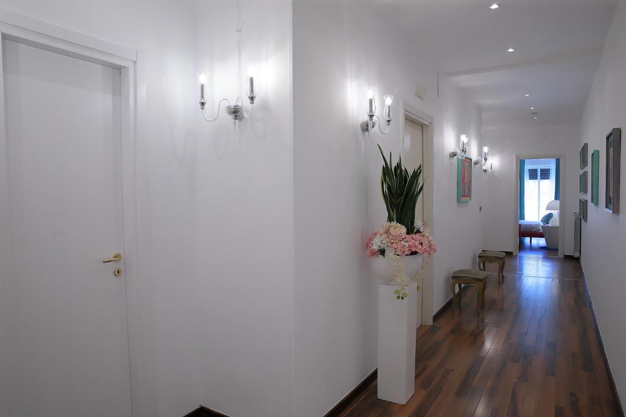 Savoia & Cavour _ Premium Signature _ Hotel Bari Luaran gambar