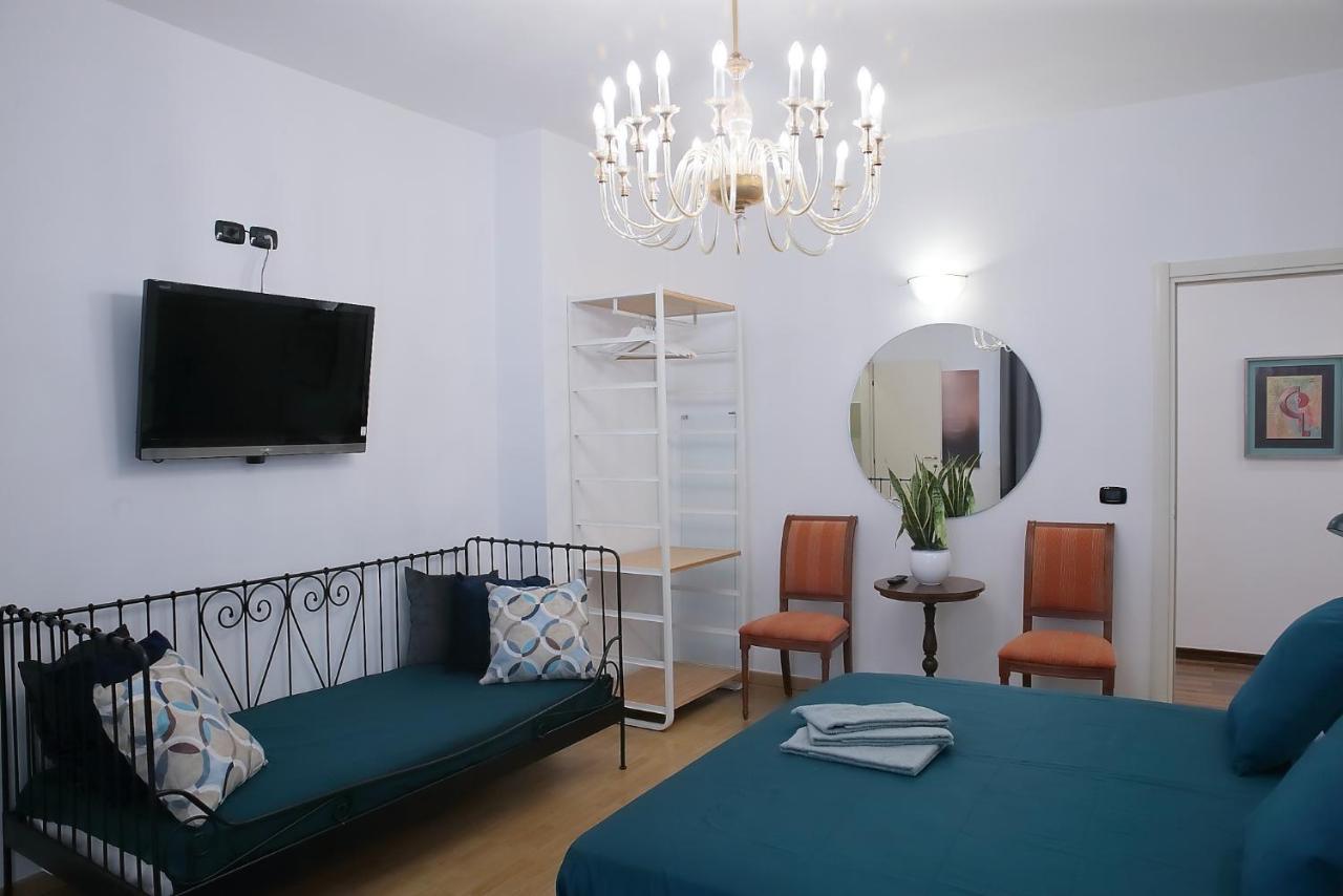 Savoia & Cavour _ Premium Signature _ Hotel Bari Luaran gambar